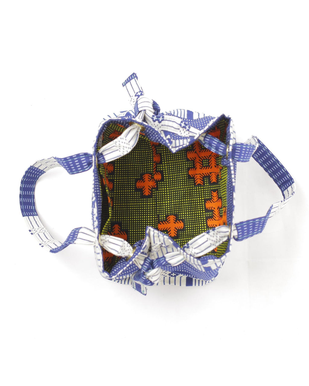 Interior del bolso de algodón con tela africana.