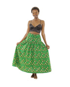 Falda larga de algodón con tela africana verde.